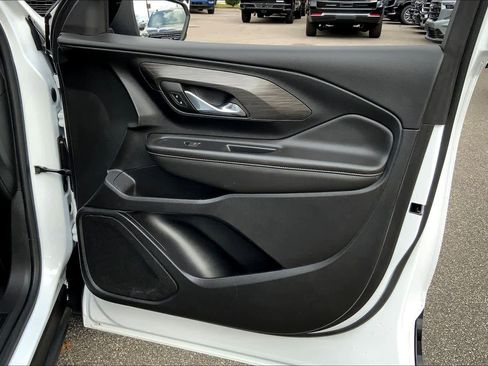 Certified 2022 GMC Terrain SLE w/ Driver Convenience Package image 21