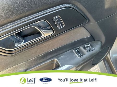 Used 2017 Ford Mustang Coupe image 19