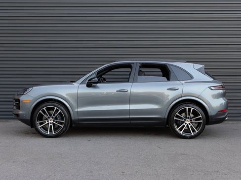 New 2026 Porsche Cayenne image 2