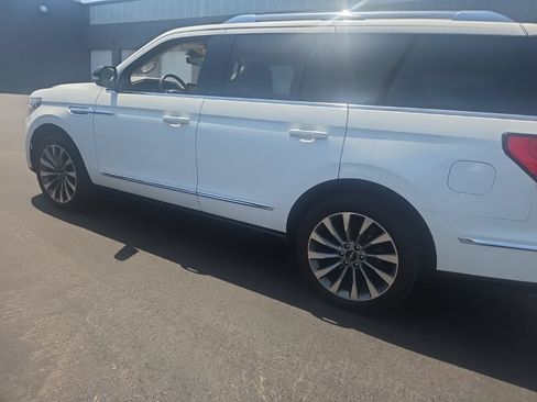 Used 2020 Lincoln Navigator Reserve w/ Luxury Package AWD/4WD image 4