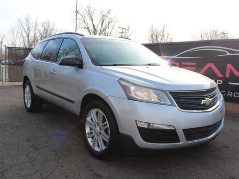 Used 2017 Chevrolet Traverse LS AWD/4WD image 34