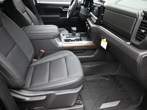 New 2026 Chevrolet Silverado 1500 LT w/ All Star Edition Plus AWD/4WD image 9