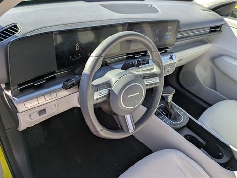 Certified 2025 Hyundai Kona SEL image 7