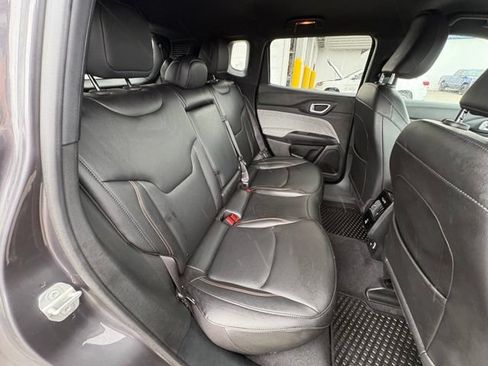 Used 2024 Jeep Compass Latitude AWD/4WD image 28