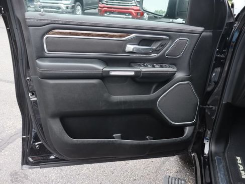 Used 2019 RAM 1500 Laramie AWD/4WD image 30