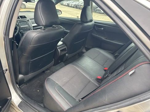 Used 2017 Toyota Camry SE FWD image 24