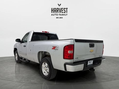 Used 2011 Chevrolet Silverado 1500 LT w/ Interior Plus Package AWD/4WD image 3
