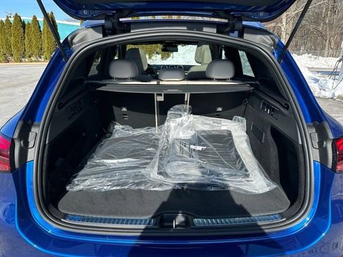 Used 2026 Mercedes-Benz GLC 300 4MATIC image 33