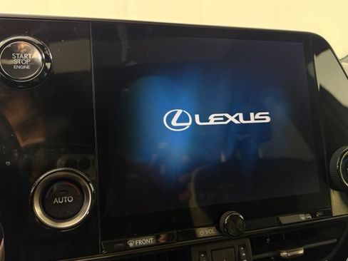 Used 2023 Lexus NX 250 FWD image 19