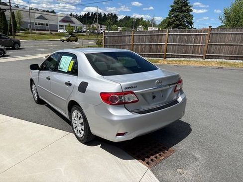 Used 2012 Toyota Corolla LE FWD image 5