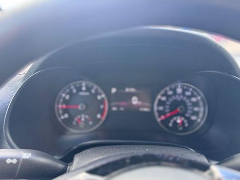 Used 2023 Kia Forte LXS image 13