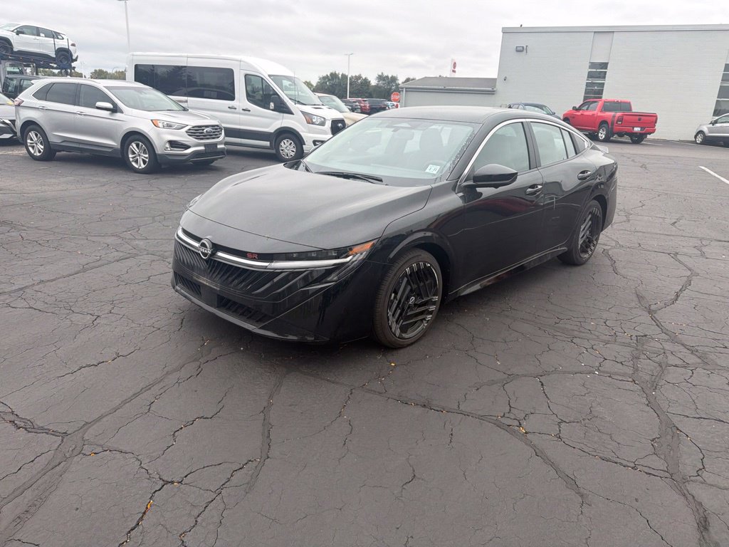 Used 2026 Nissan Sentra SR w/ SR Premium Package FWD image 2