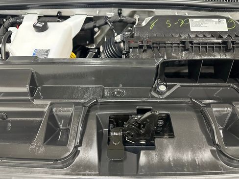 Used 2025 Chevrolet Express 3500 LT w/ LT Preferred Equipment Group image 55