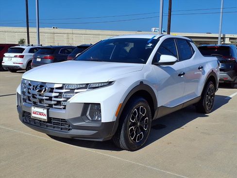 Used 2024 Hyundai Santa Cruz SE image 4