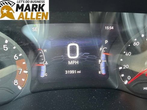 Used 2025 Jeep Compass Limited AWD/4WD image 9