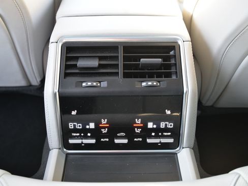 Certified 2022 Porsche Panamera 4 image 22