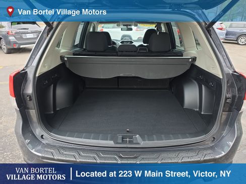 Used 2021 Subaru Forester Premium AWD/4WD image 27