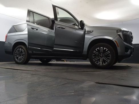 Used 2025 GMC Yukon XL Elevation image 72