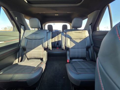 New 2026 Ford Explorer ST-Line w/ ST-Line Street Pack image 38