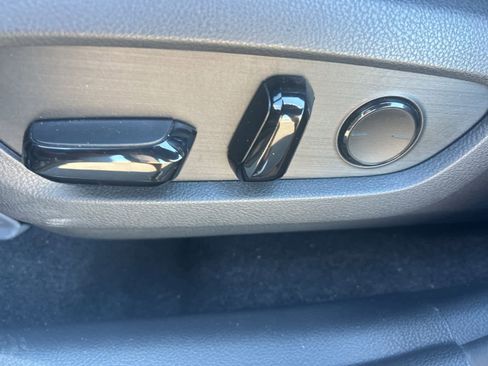 Used 2022 Lexus NX 450h+ F Sport image 40