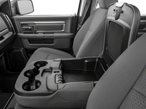 Used 2017 RAM 1500 Big Horn AWD/4WD image 18