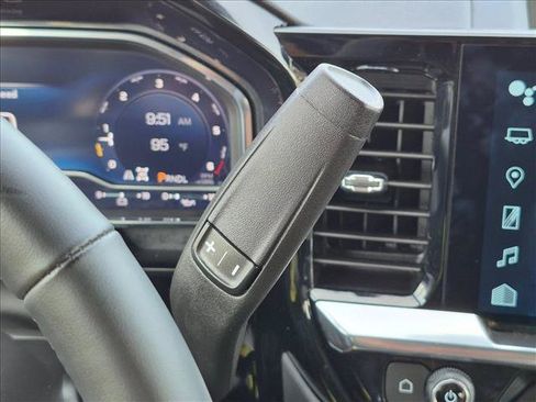 Used 2024 Chevrolet Silverado 1500 LT AWD/4WD image 12