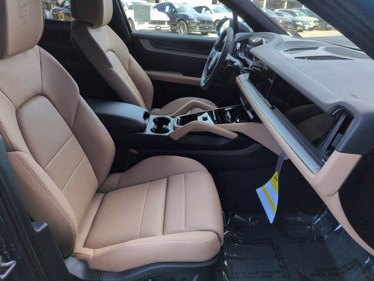 Certified 2026 Porsche Cayenne AWD/4WD image 23