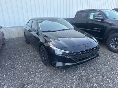 Used 2021 Hyundai Elantra SE