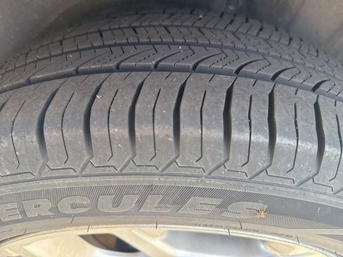 Used 2018 Subaru Forester 2.5i Touring image 9