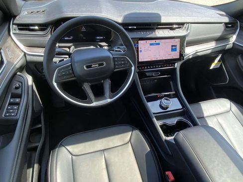 New 2026 Jeep Grand Cherokee L Limited w/ Limited Altitude Package RWD image 40