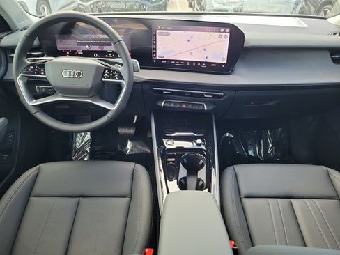 New 2026 Audi Q3 quattro 2.0T image 2