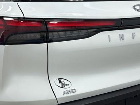 Used 2025 INFINITI QX60 Luxe AWD/4WD image 41