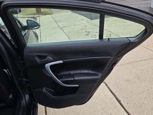 Used 2017 Buick Regal GS w/ Driver Confidence Package #2 image 33