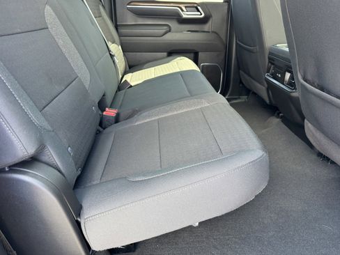 Used 2025 Chevrolet Silverado 1500 LT image 10