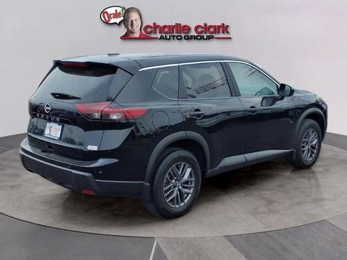 Certified 2024 Nissan Rogue S FWD image 5