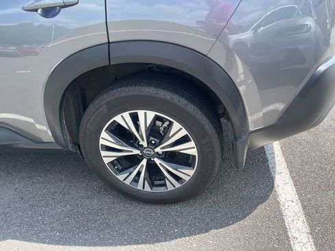 Used 2023 Nissan Rogue SV image 7