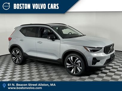 New 2025 Volvo XC40 B5 Ultra w/ Protection Package Premier