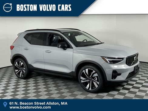 New 2025 Volvo XC40 B5 Ultra w/ Protection Package Premier image 1