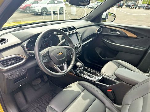 Used 2023 Chevrolet TrailBlazer ACTIV w/ Sun and Liftgate Package image 10