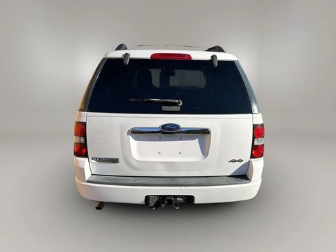 Used 2009 Ford Explorer XLT image 5