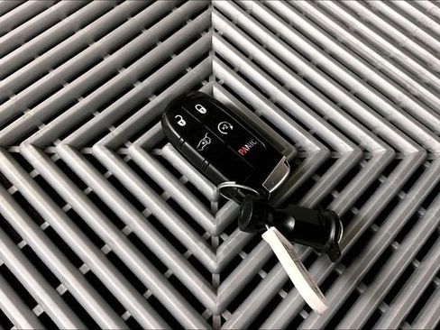 Used 2020 Jeep Grand Cherokee High Altitude image 10