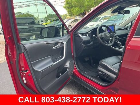 Used 2023 Toyota RAV4 XLE Premium FWD image 4
