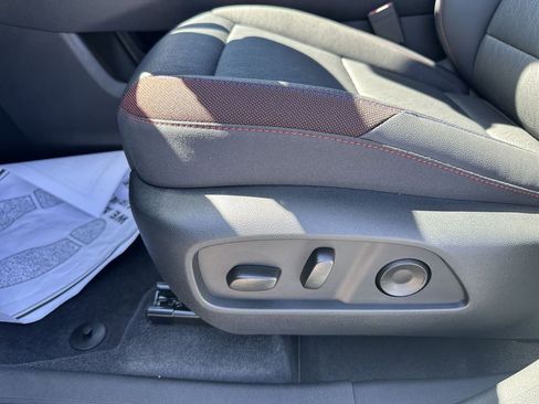New 2026 Chevrolet Equinox RS FWD image 18