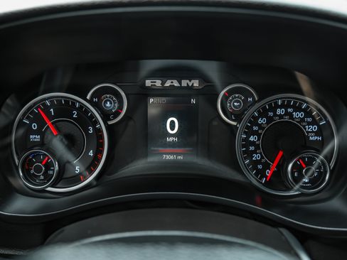Used 2023 RAM 2500 Tradesman w/ Chrome Appearance Group AWD/4WD image 19