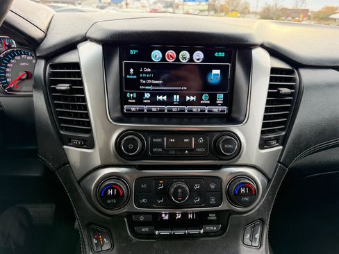 Used 2019 Chevrolet Suburban LT AWD/4WD image 21