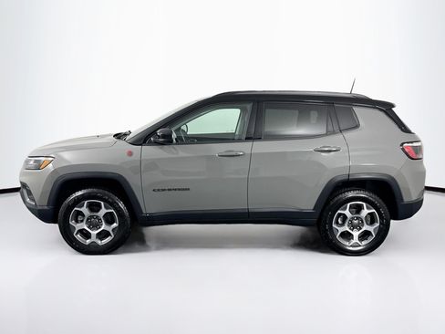 Used 2022 Jeep Compass Trailhawk w/ Trailhawk Convenience Group AWD/4WD image 7
