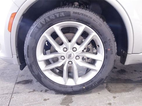 Used 2024 Dodge Durango GT image 11