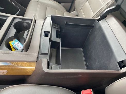 Used 2017 GMC Yukon Denali w/ Open Road Package image 16