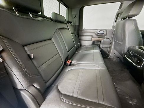 Used 2021 GMC Sierra 2500 Denali w/ Denali Ultimate Package AWD/4WD image 17