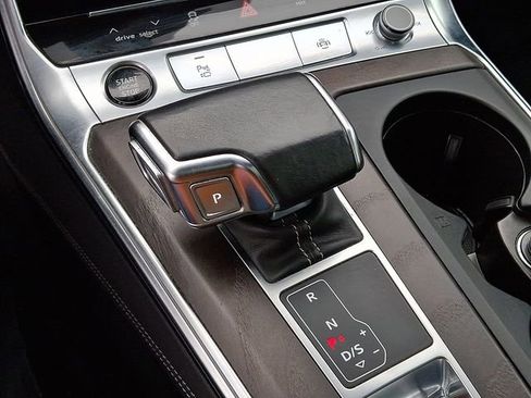 Used 2021 Audi A7 e Premium Plus w/ Executive Package image 19